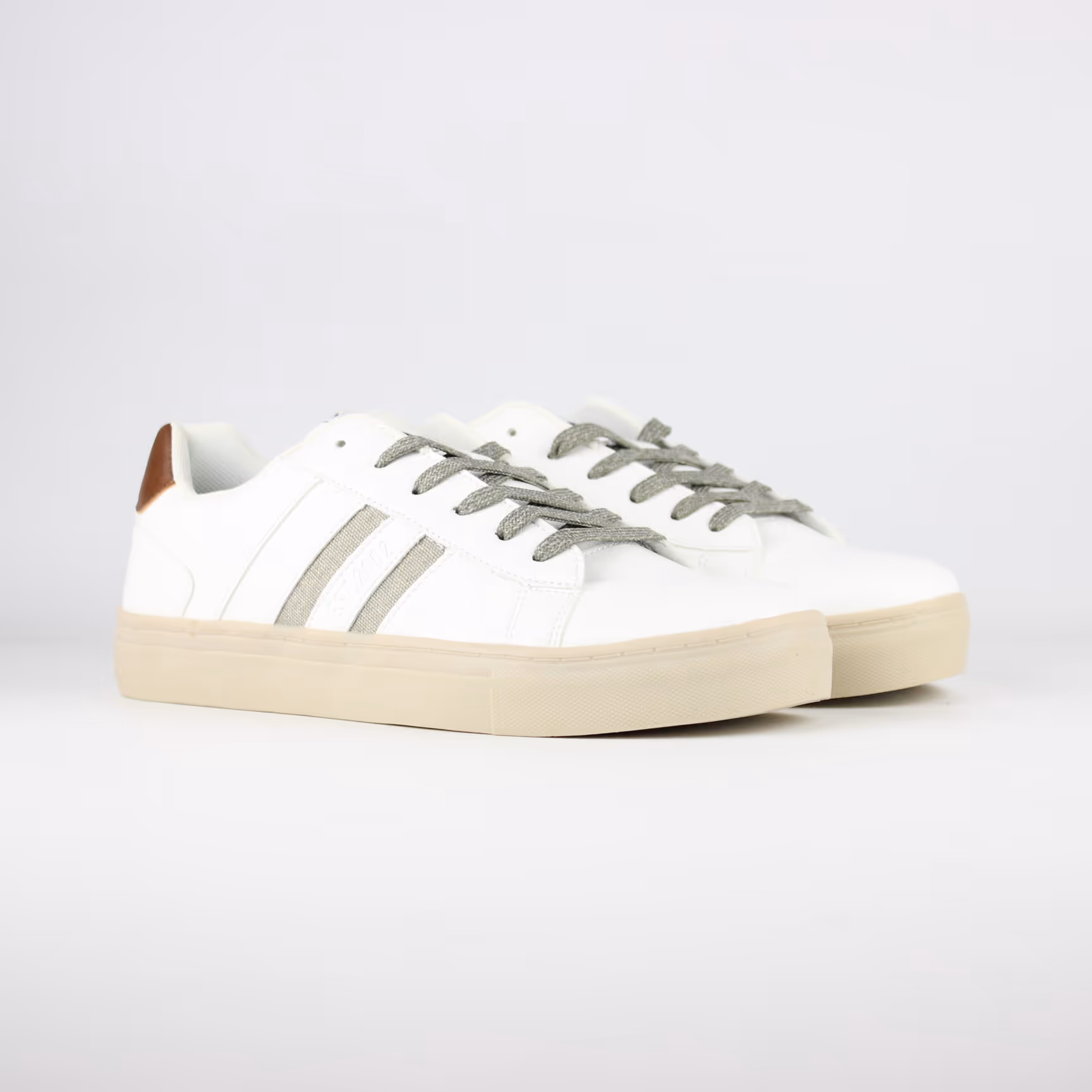 588180-WHT-NAT_1