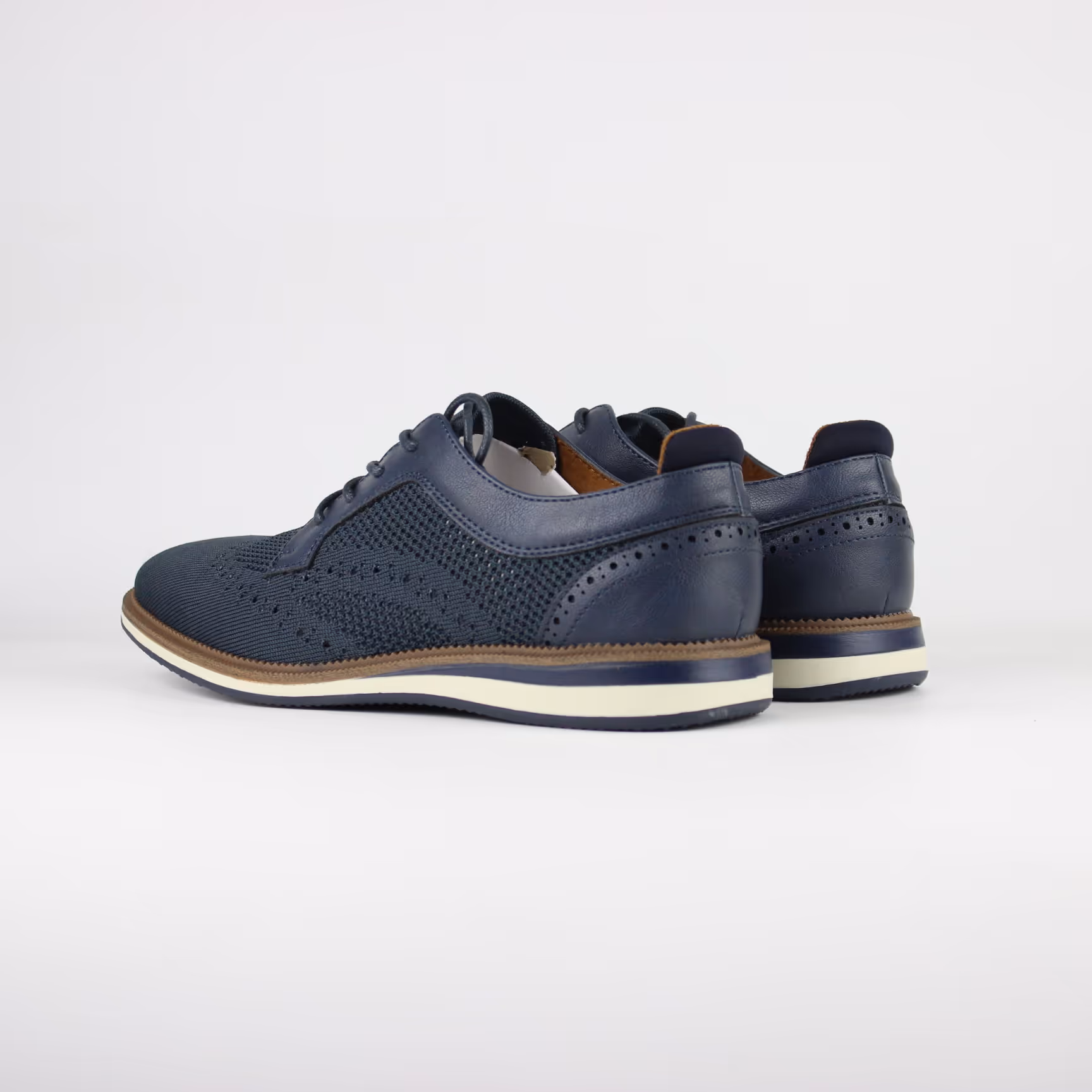589843-NAVY_2