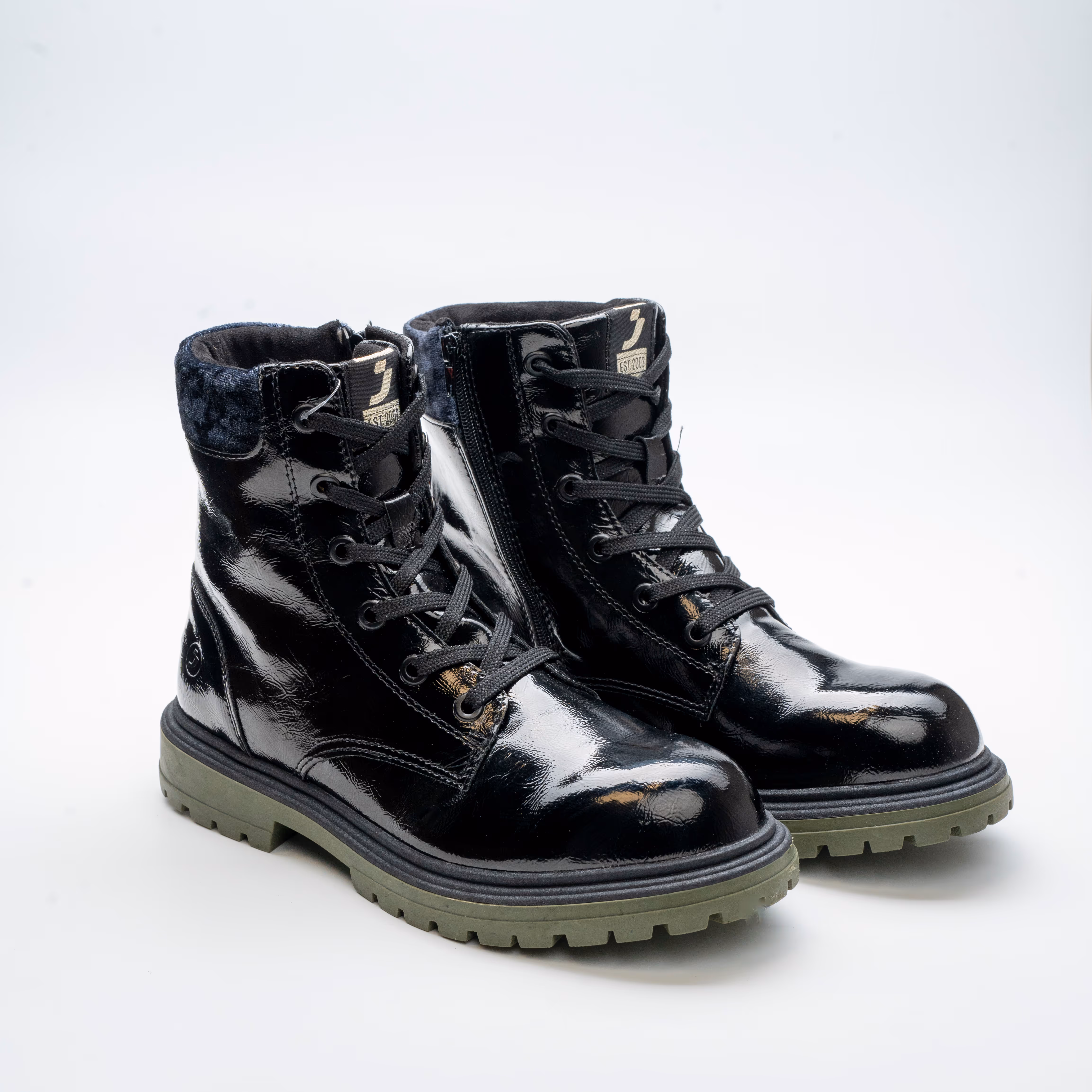 597891-BLK-KHA_1