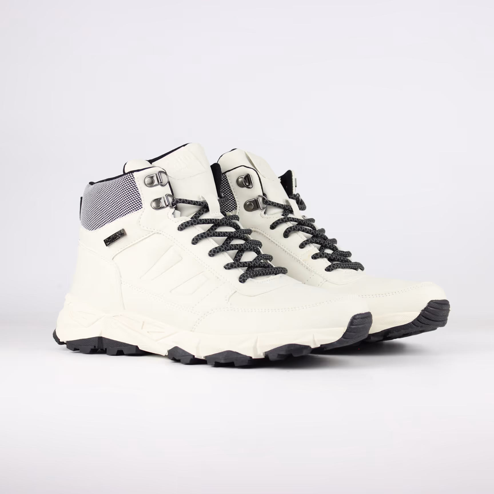 598829-WHT-BLK_1