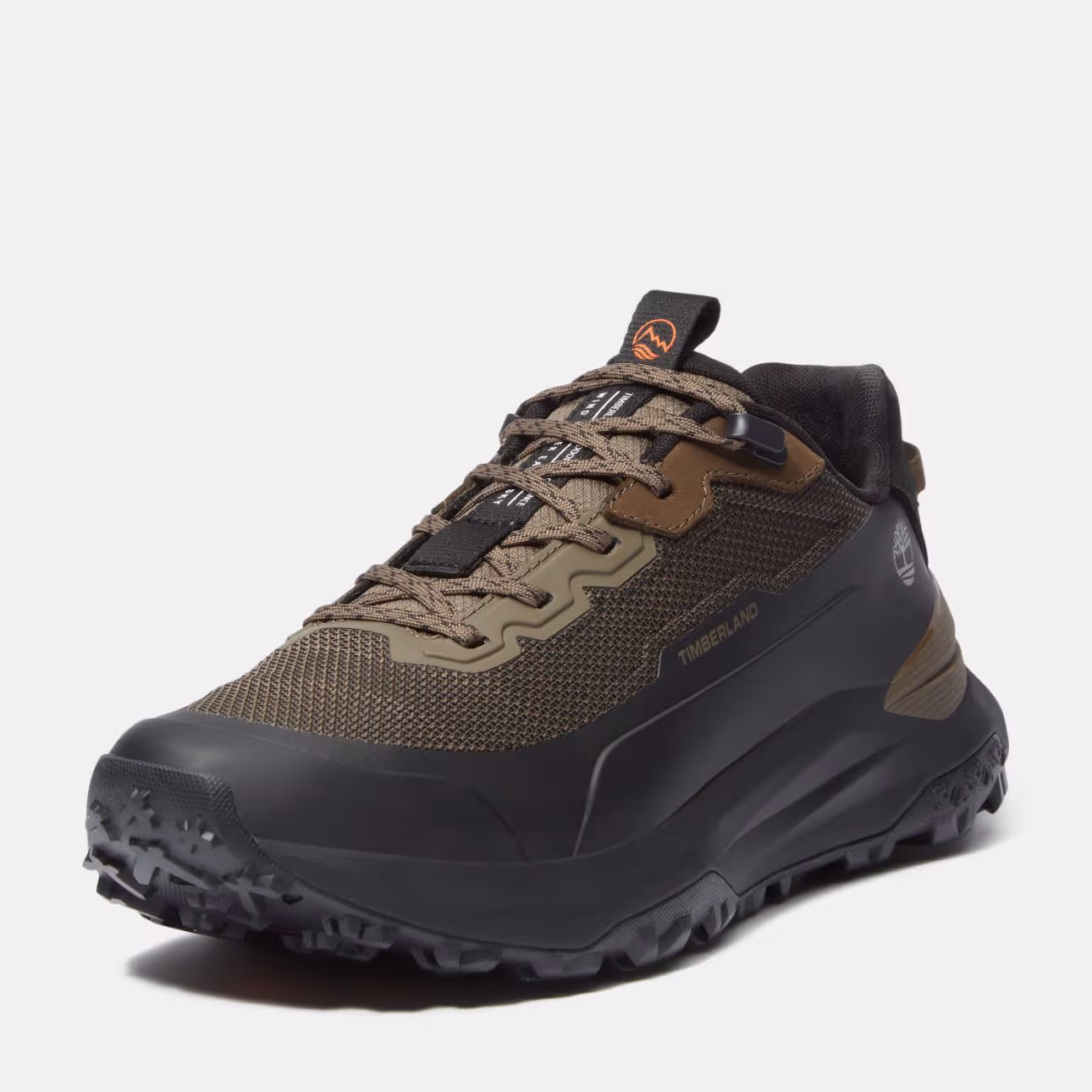 LOW LACE UP SNEAKER