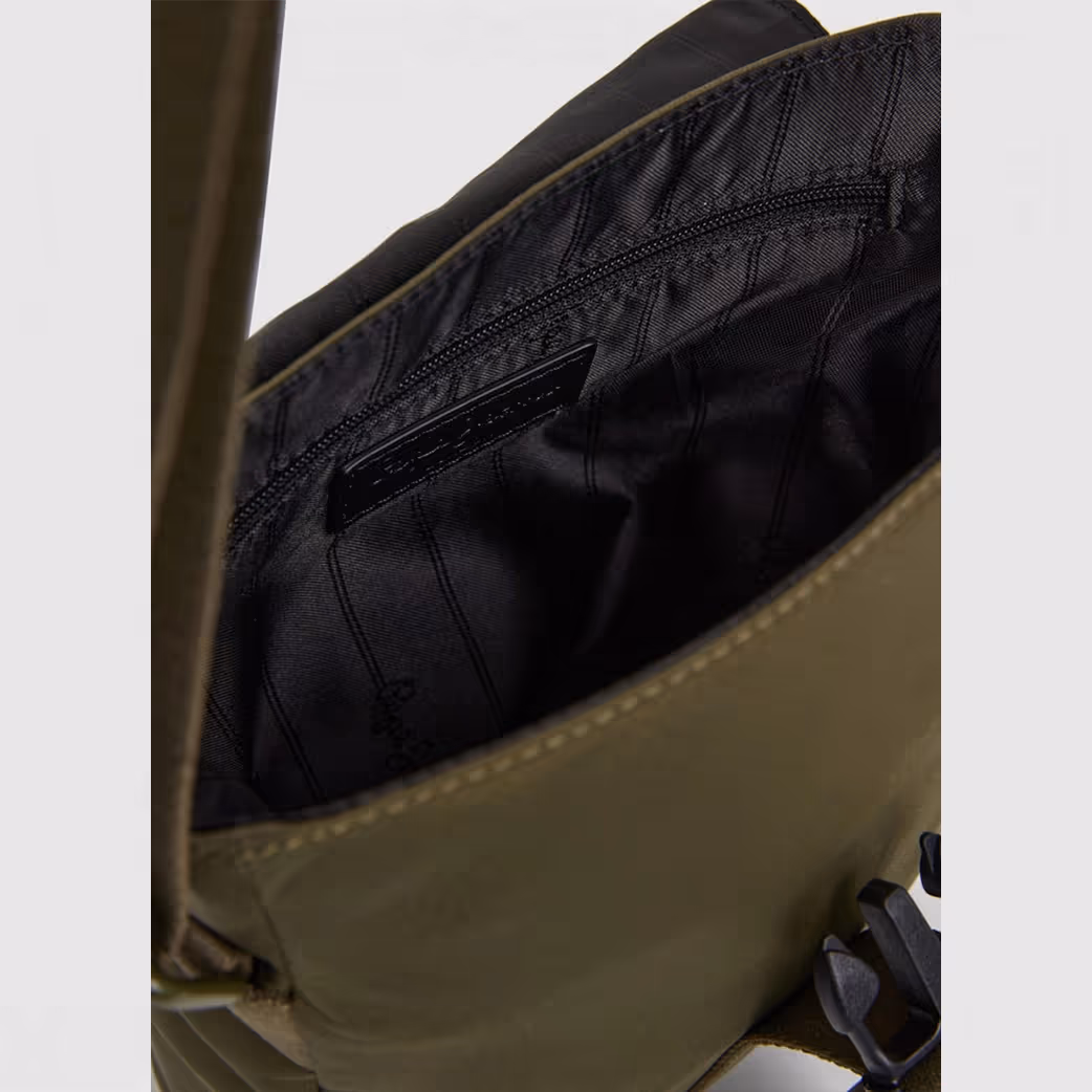 PM0300012-703_2